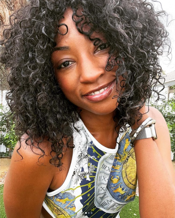 Image #11 from Deshona Ekanem