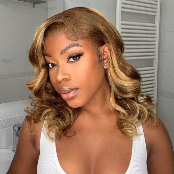 honey blonde short body glueless wig (1)